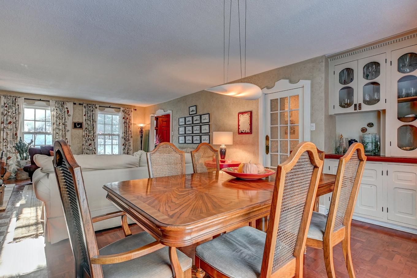 Dining room - 1325 Rue De La Laurentie, Sainte-Adèle, QC - Indoor Photo Showing Dining Room