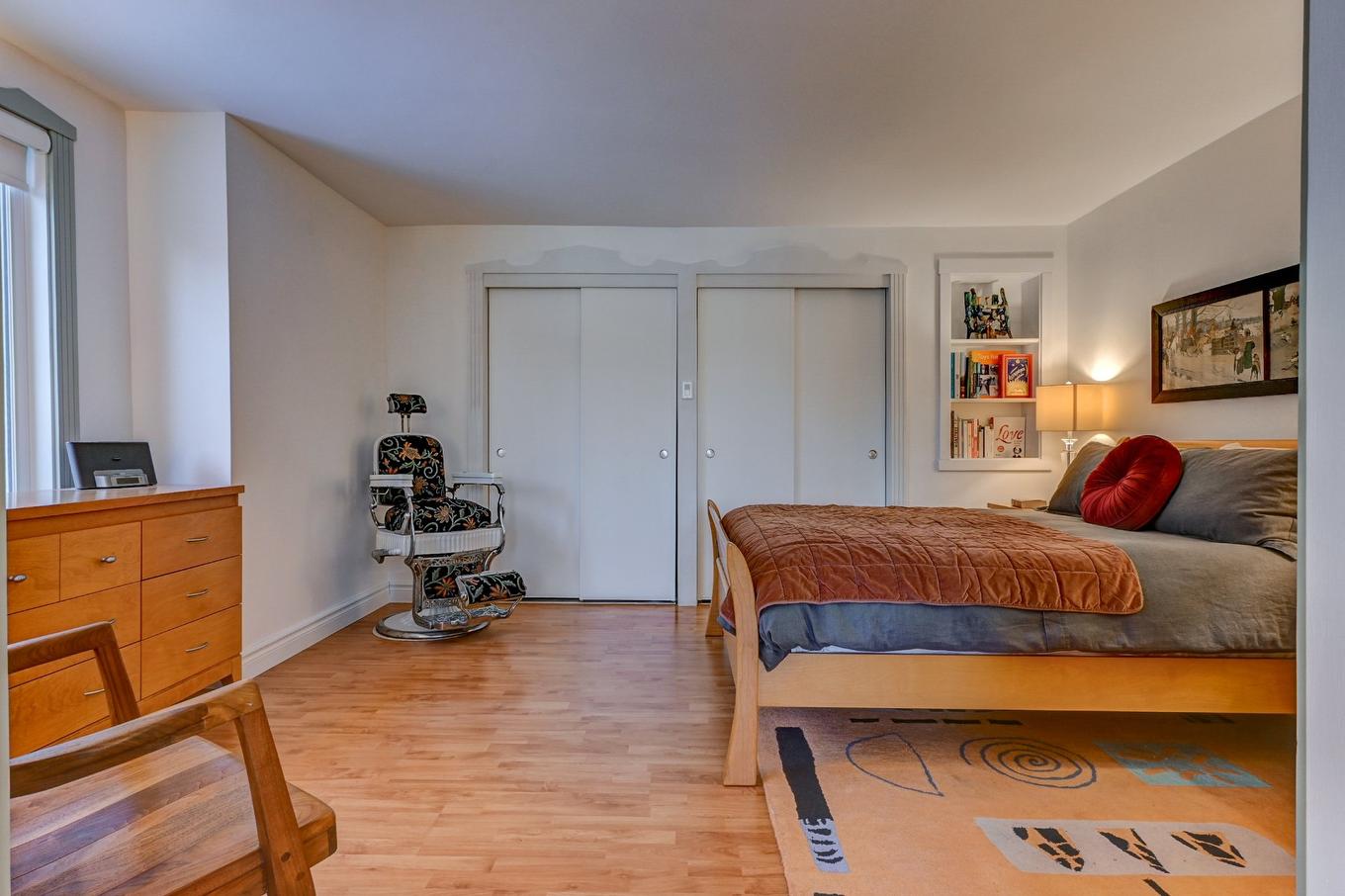 Primary bedroom - 1325 Rue De La Laurentie, Sainte-Adèle, QC - Indoor Photo Showing Bedroom
