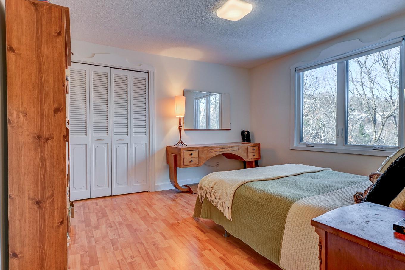 Bedroom - 1325 Rue De La Laurentie, Sainte-Adèle, QC - Indoor Photo Showing Bedroom