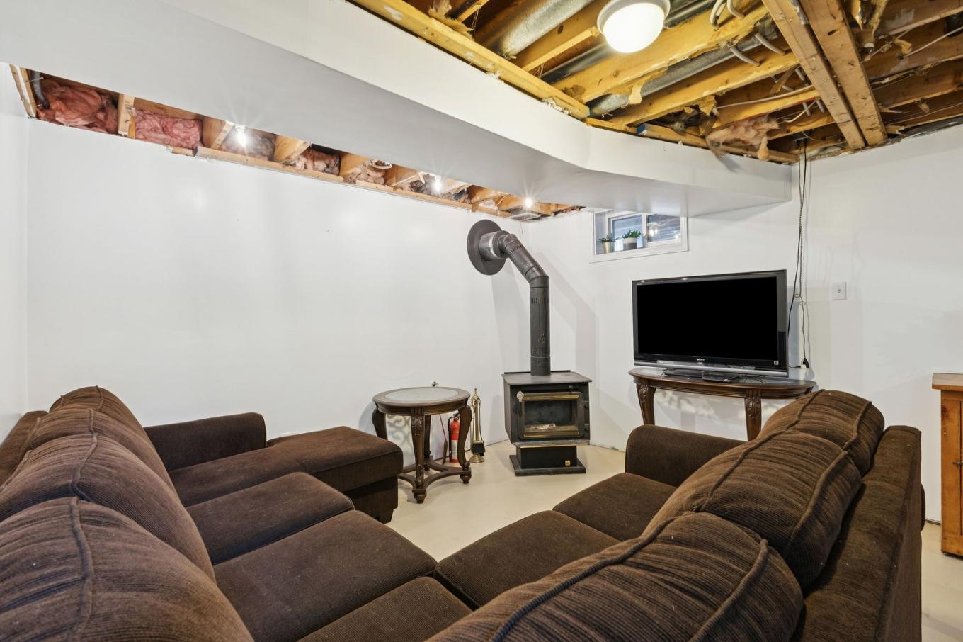 Family room - 278 Rue R.-Rollin, Gatineau (Gatineau), QC - Indoor Photo Showing Basement With Fireplace