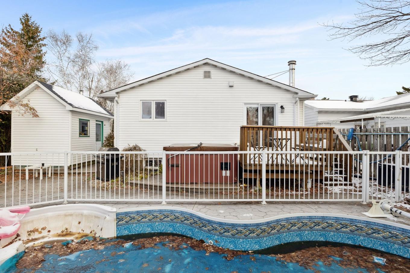 Backyard - 278 Rue R.-Rollin, Gatineau (Gatineau), QC - Outdoor With In Ground Pool With Deck Patio Veranda