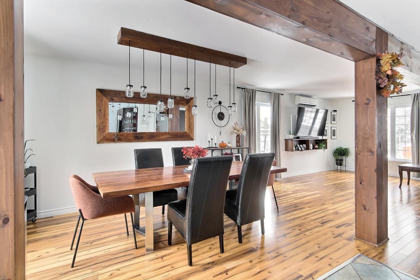 Salle à manger - 98 Rue Des Hayes, Québec (Beauport), QC - Indoor Photo Showing Dining Room