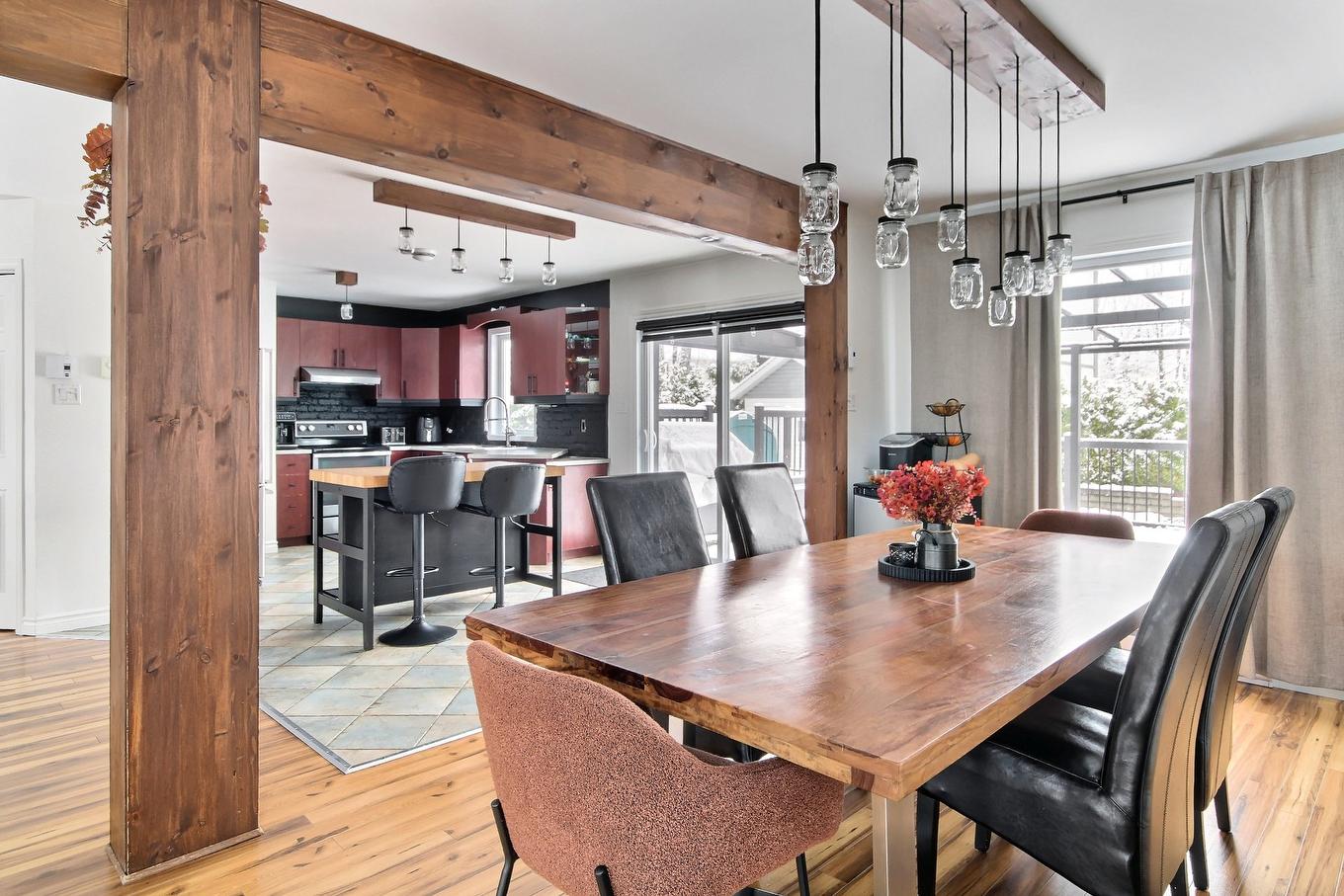 Vue d'ensemble - 98 Rue Des Hayes, Québec (Beauport), QC - Indoor Photo Showing Dining Room