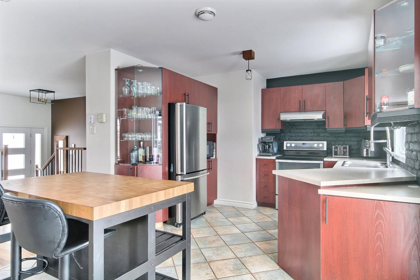 Cuisine - 98 Rue Des Hayes, Québec (Beauport), QC - Indoor