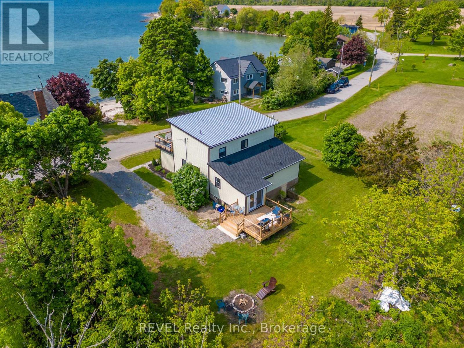 80 Lighthouse Drive, Haldimand (Dunnville), ON - Outdoor With Body Of Water With View