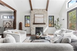 2189 BeaverBrooke St Oak Bay, BC V8S 2W1