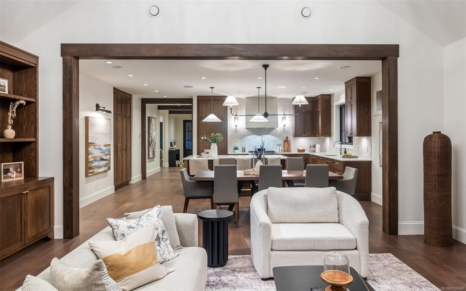 2189 Beaverbrooke St, Oak Bay, BC