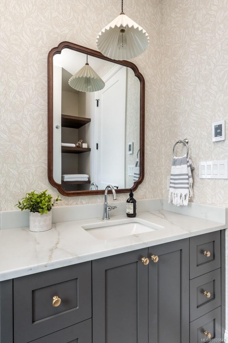 2189 Beaverbrooke St, Oak Bay, BC