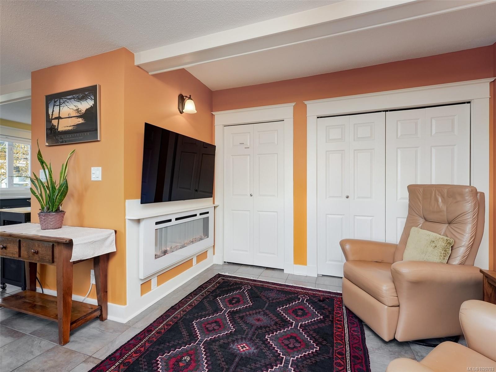 1152 Chapman St, Victoria, BC