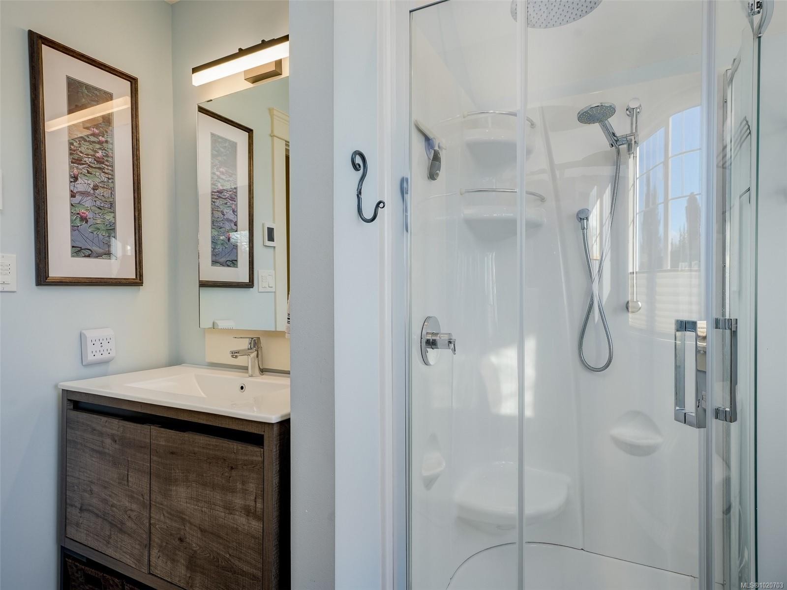 1152 Chapman St, Victoria, BC