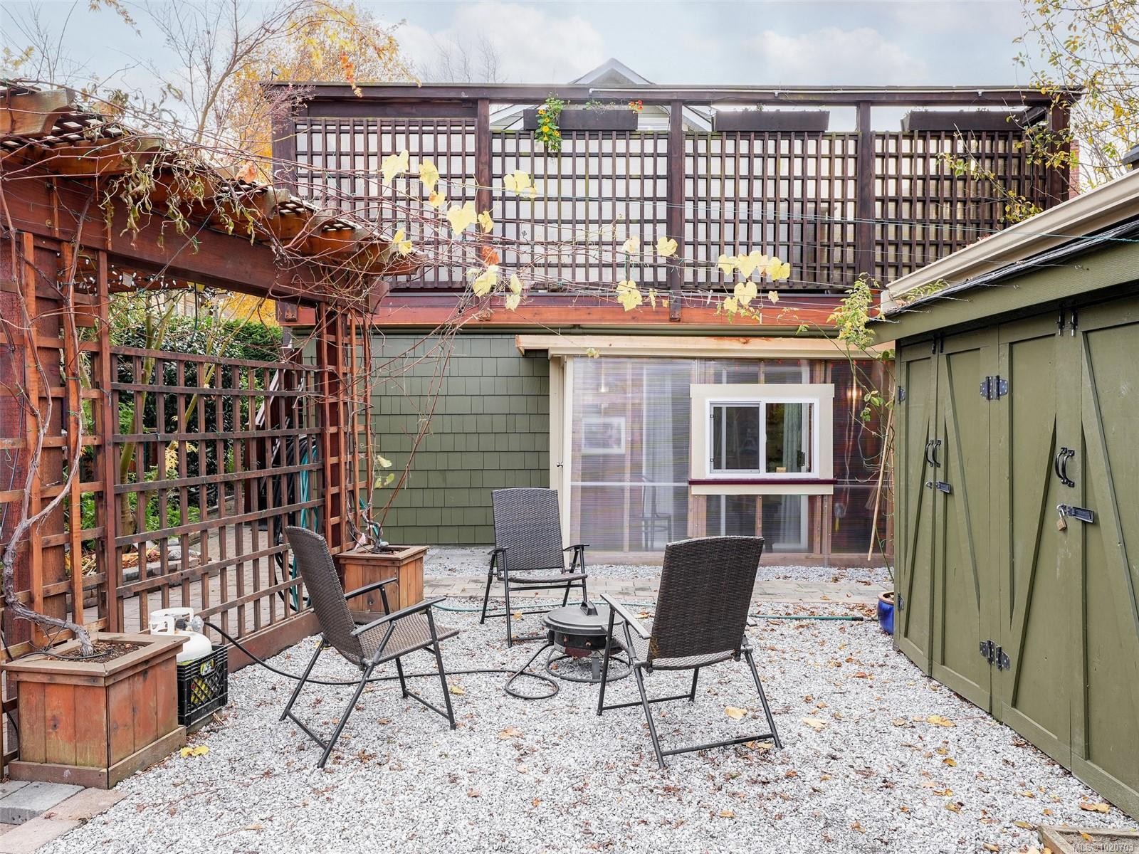 1152 Chapman St, Victoria, BC