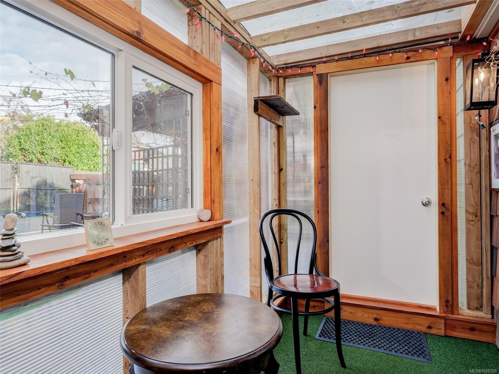 1152 Chapman St, Victoria, BC