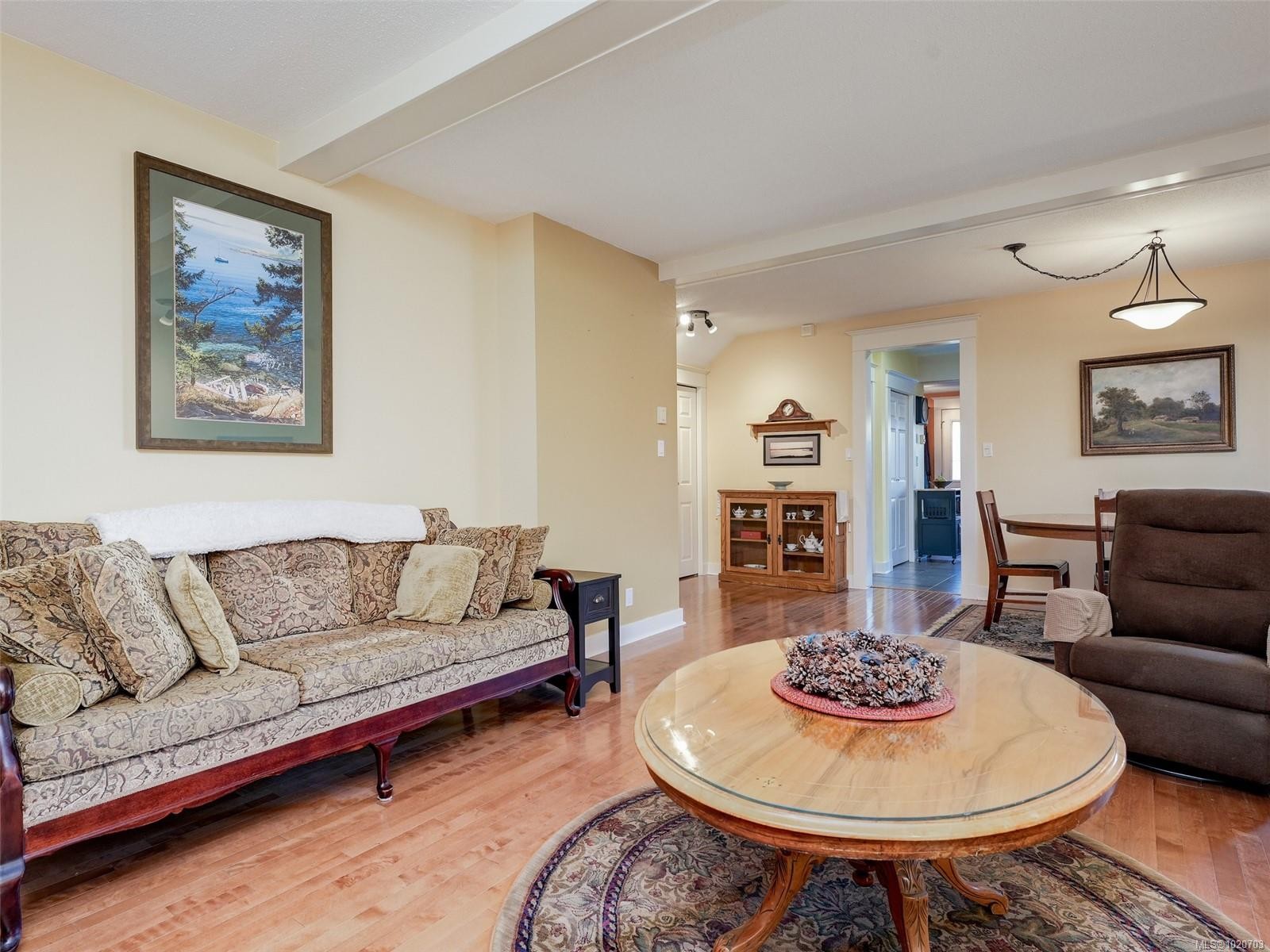 1152 Chapman St, Victoria, BC