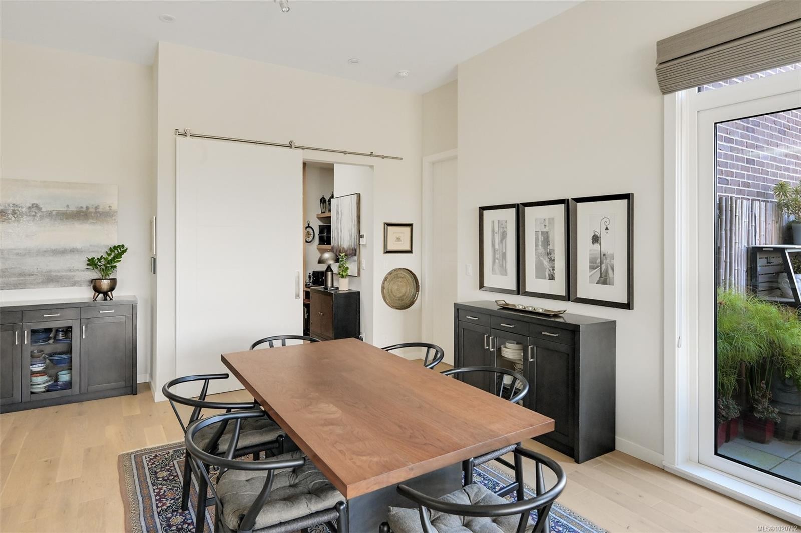 Ph5-2285 Bowker Ave, Oak Bay, BC - Indoor Photo Showing Other Room