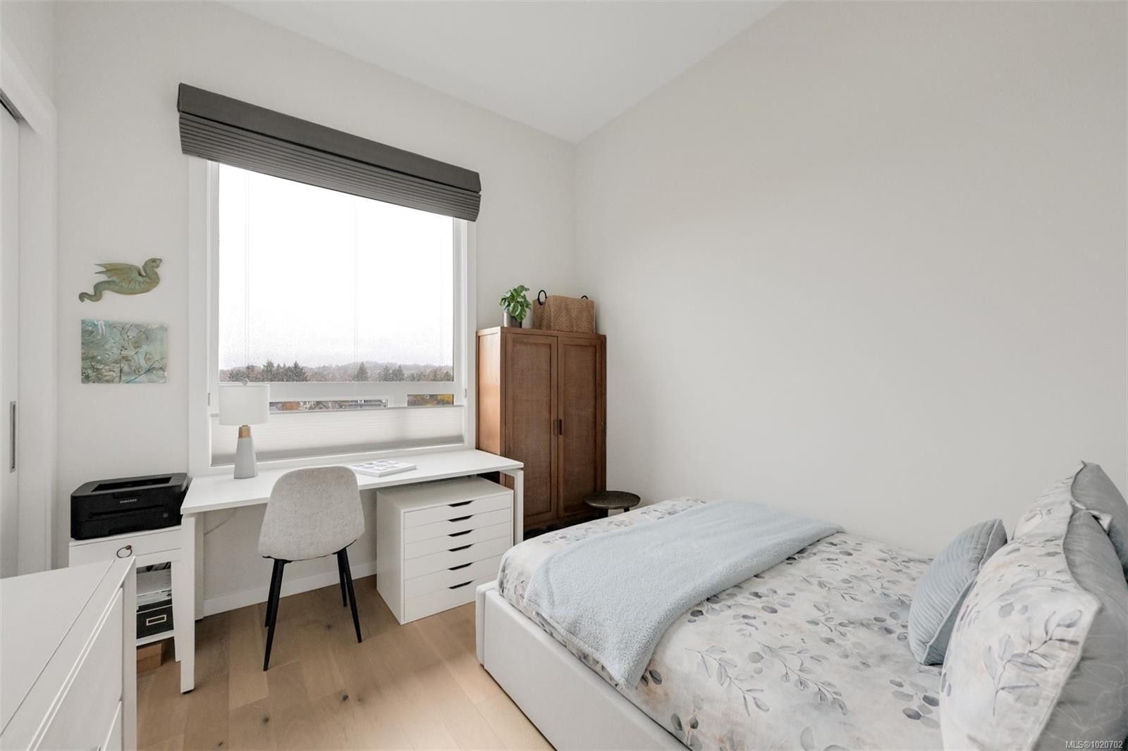 Ph5-2285 Bowker Ave, Oak Bay, BC - Indoor Photo Showing Bedroom