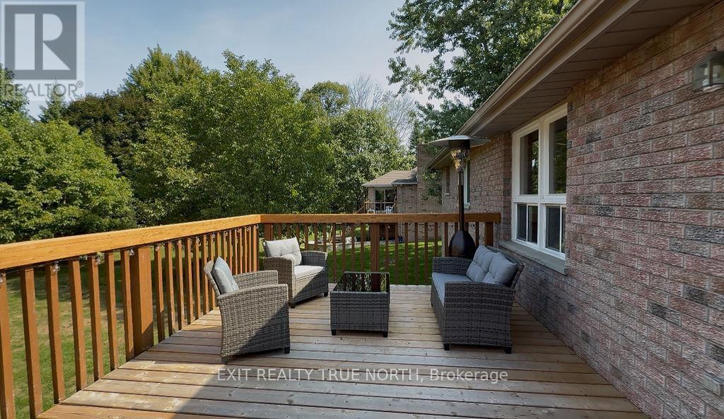 28 Nicholson Crescent, Springwater, ON - Outdoor With Deck Patio Veranda With Exterior