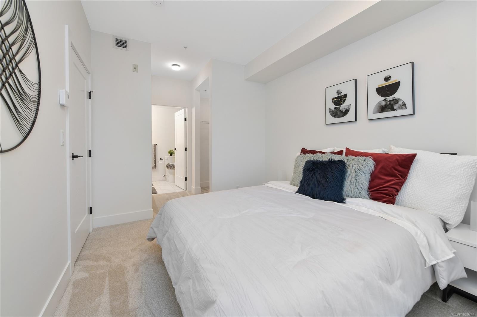 303-1110 Samar Cres, Langford, BC - Indoor Photo Showing Bedroom