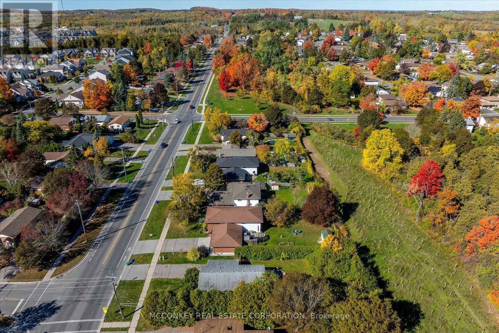 1216 Hilliard Street, Peterborough (Northcrest Ward 5), ON - Outdoor With View