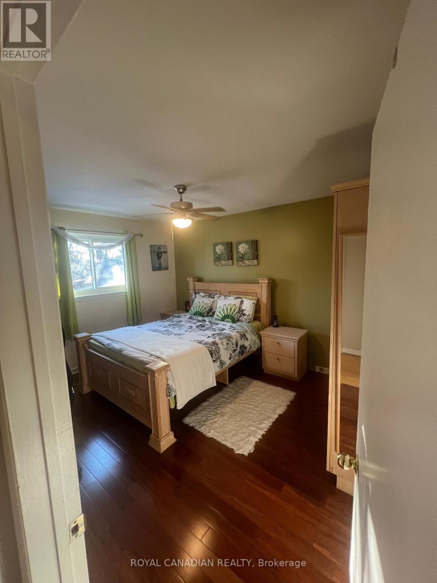 Upper - 6 O'Henry Grove, Toronto, ON - Indoor Photo Showing Bedroom