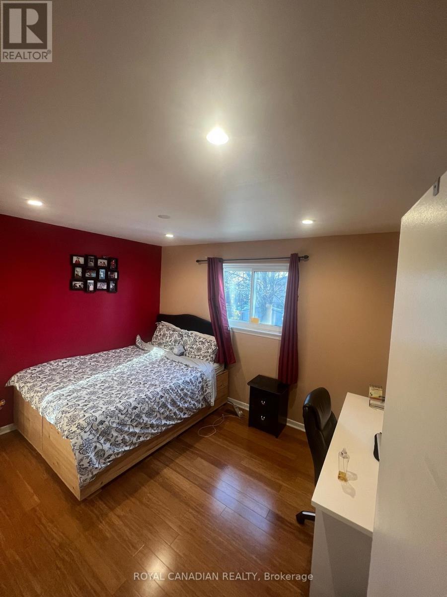 Upper - 6 O'Henry Grove, Toronto, ON - Indoor Photo Showing Bedroom