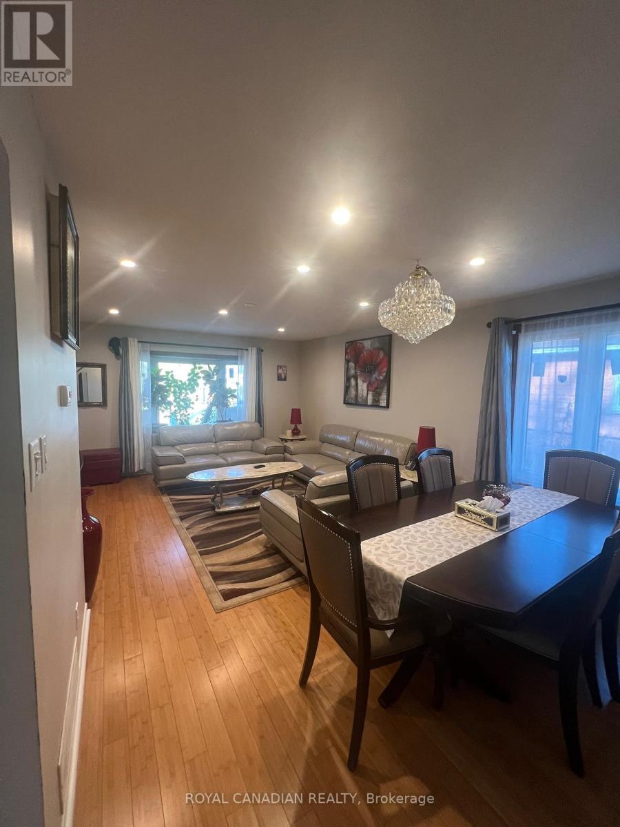Upper - 6 O'Henry Grove, Toronto, ON - Indoor Photo Showing Dining Room