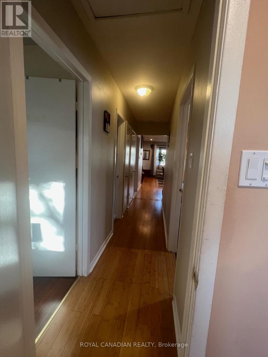 Upper - 6 O'Henry Grove, Toronto, ON - Indoor Photo Showing Other Room