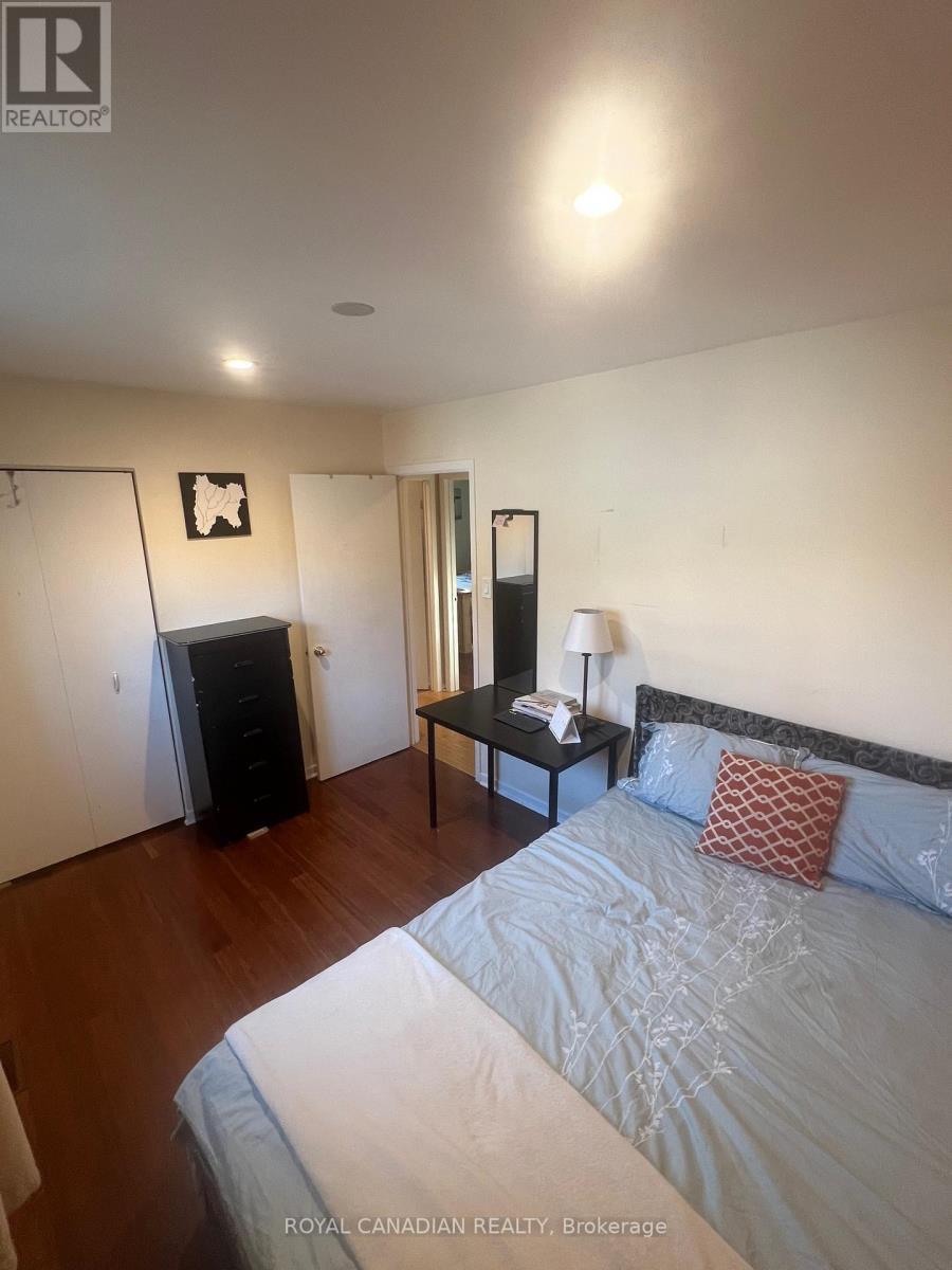 Upper - 6 O'Henry Grove, Toronto, ON - Indoor Photo Showing Bedroom