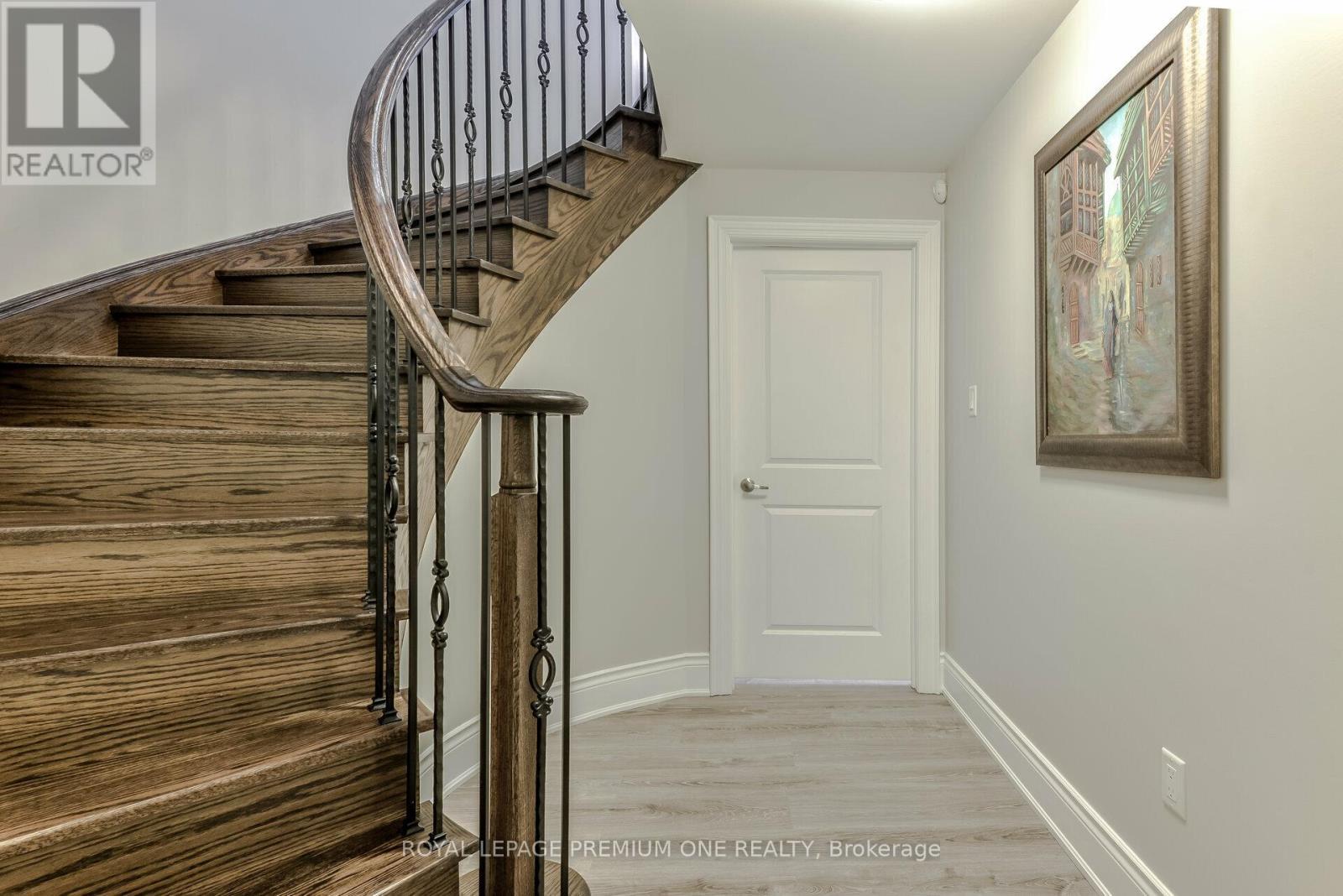 107 Headwind Boulevard E, Vaughan, ON - Indoor Photo Showing Other Room