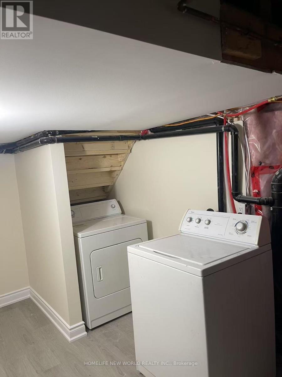 (Lower) - 356 Coachwhip Trail, Newmarket, ON - Indoor Photo Showing Laundry Room