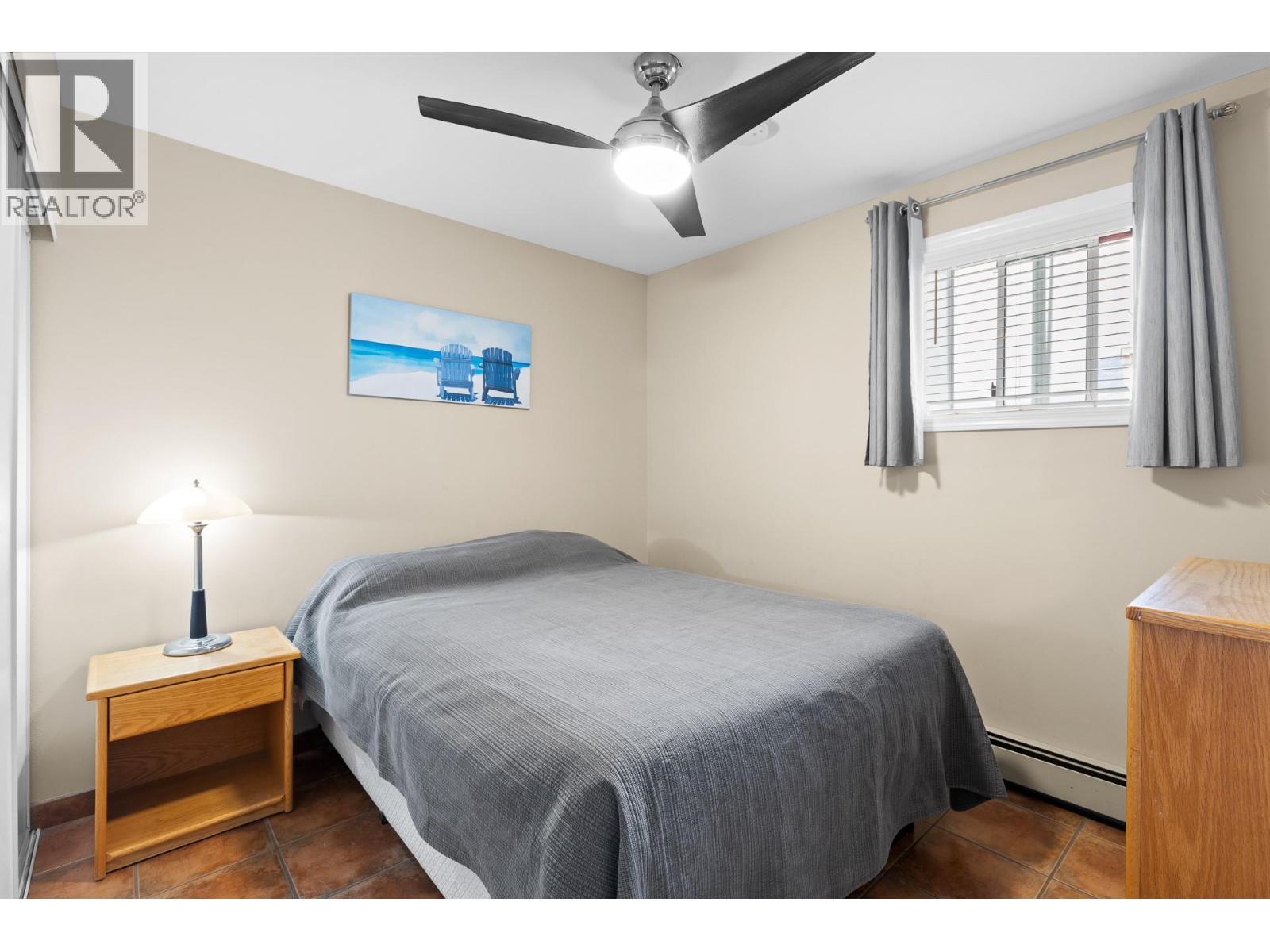 7310 Main Street Unit# 207, Osoyoos, BC - Indoor Photo Showing Bedroom