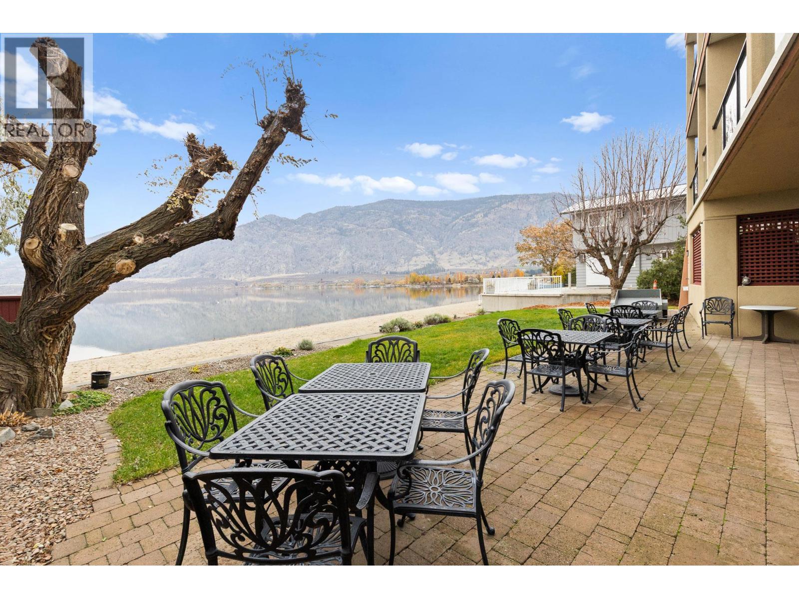 7310 Main Street Unit# 207, Osoyoos, BC - Outdoor