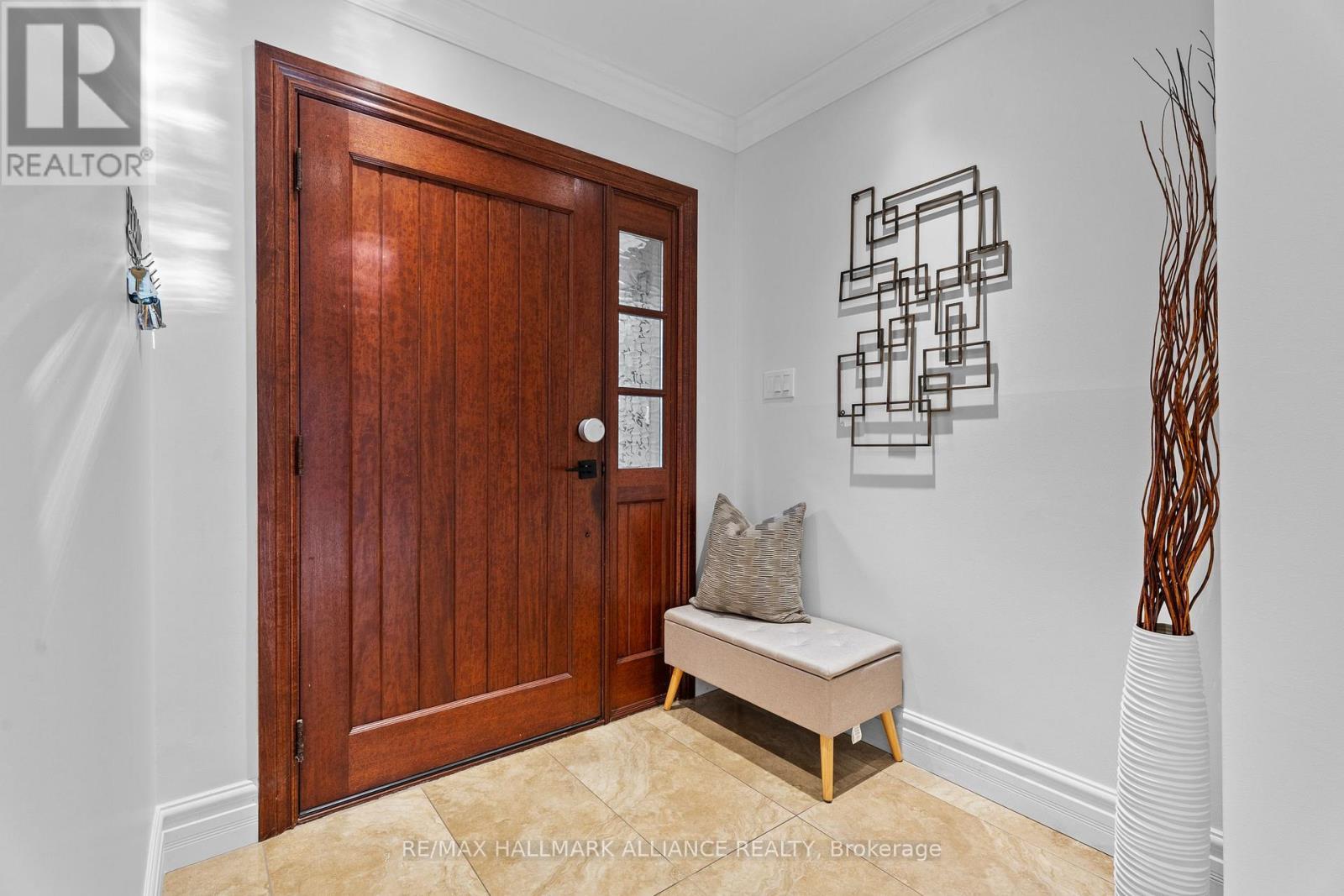130 Tavistock Square, Oakville, ON - Indoor Photo Showing Other Room