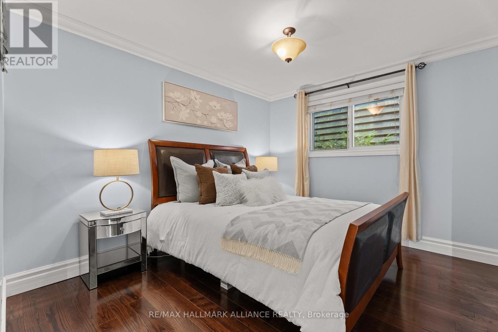 130 Tavistock Square, Oakville, ON - Indoor Photo Showing Bedroom
