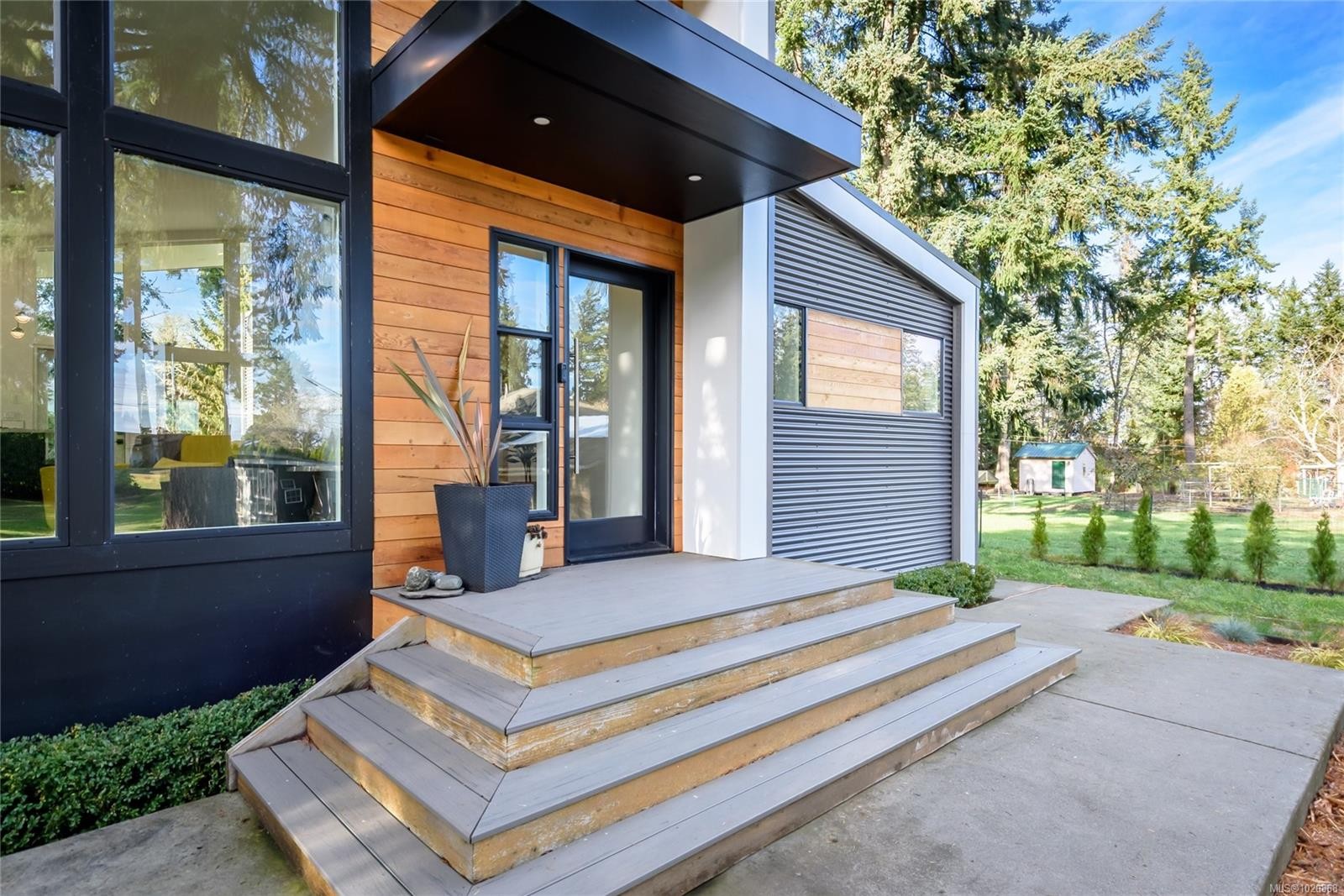 4137 Gartley Point Rd, Royston, BC