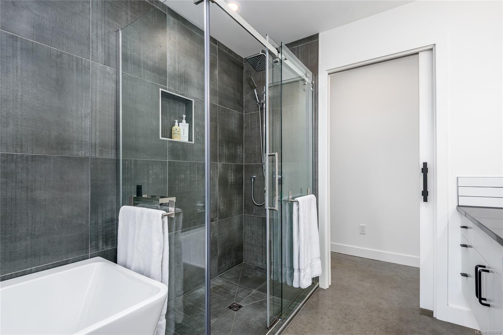 4137 Gartley Point Rd, Royston, BC