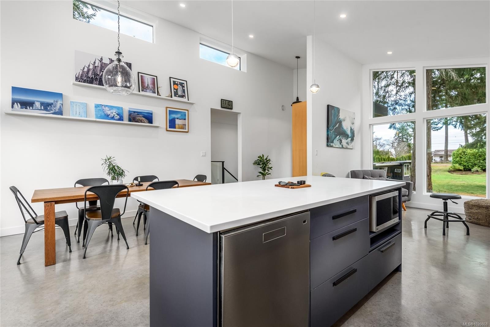 4137 Gartley Point Rd, Royston, BC