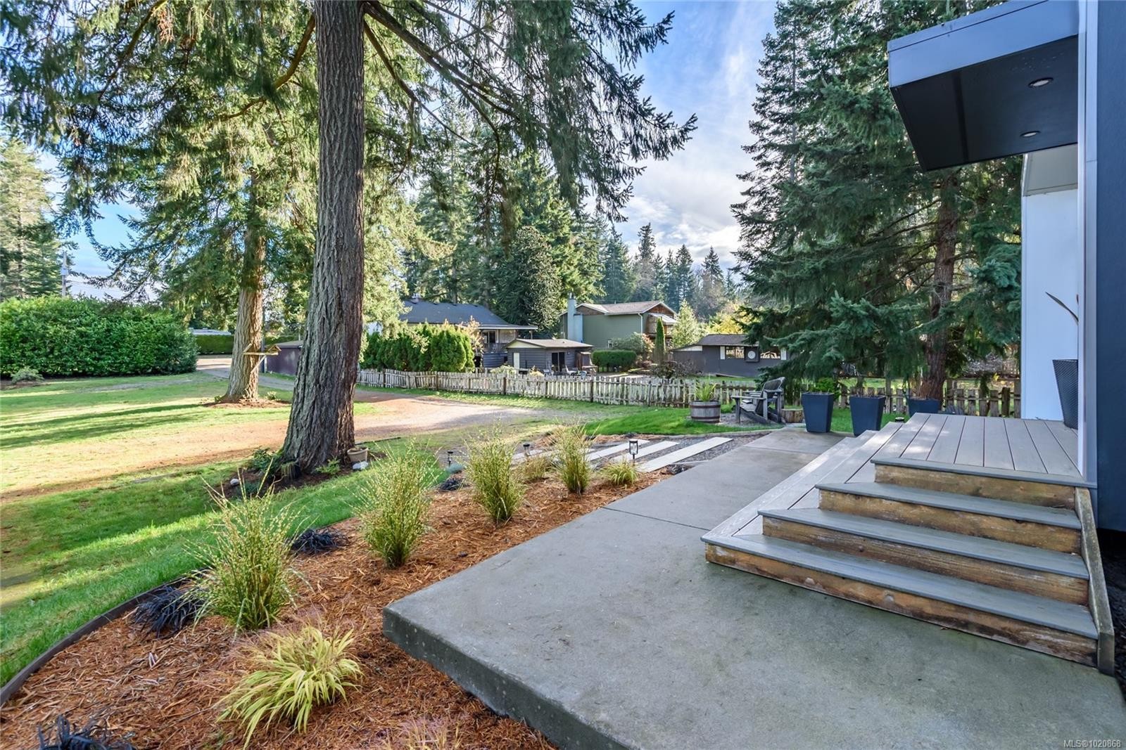 4137 Gartley Point Rd, Royston, BC