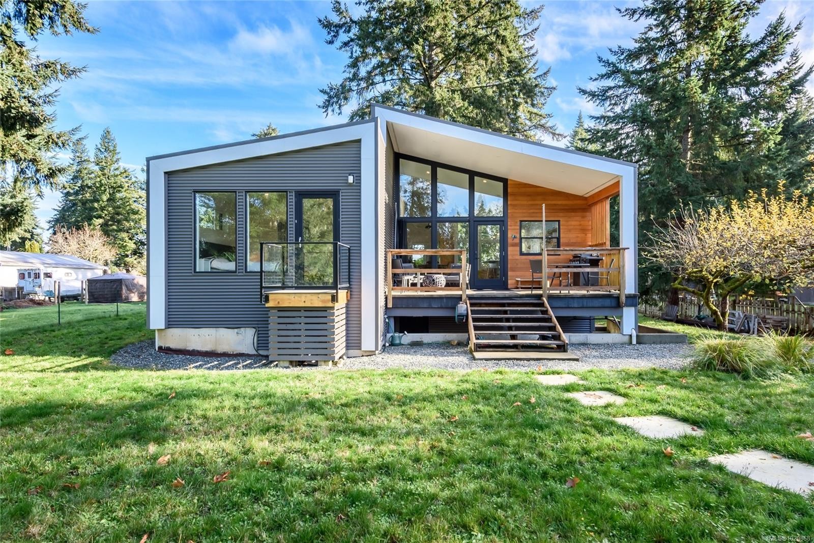 4137 Gartley Point Rd, Royston, BC