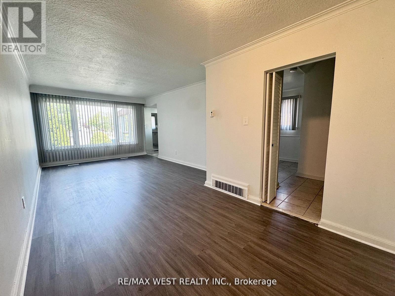 25 Bimini Crescent, Toronto, ON - Indoor Photo Showing Other Room