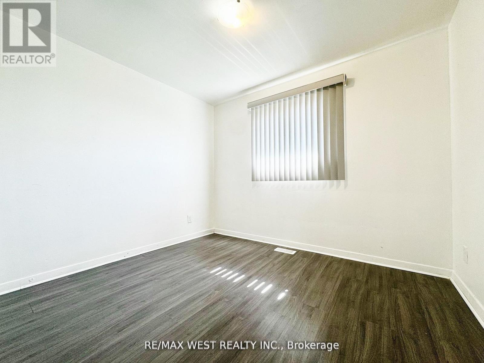 25 Bimini Crescent, Toronto, ON - Indoor Photo Showing Other Room
