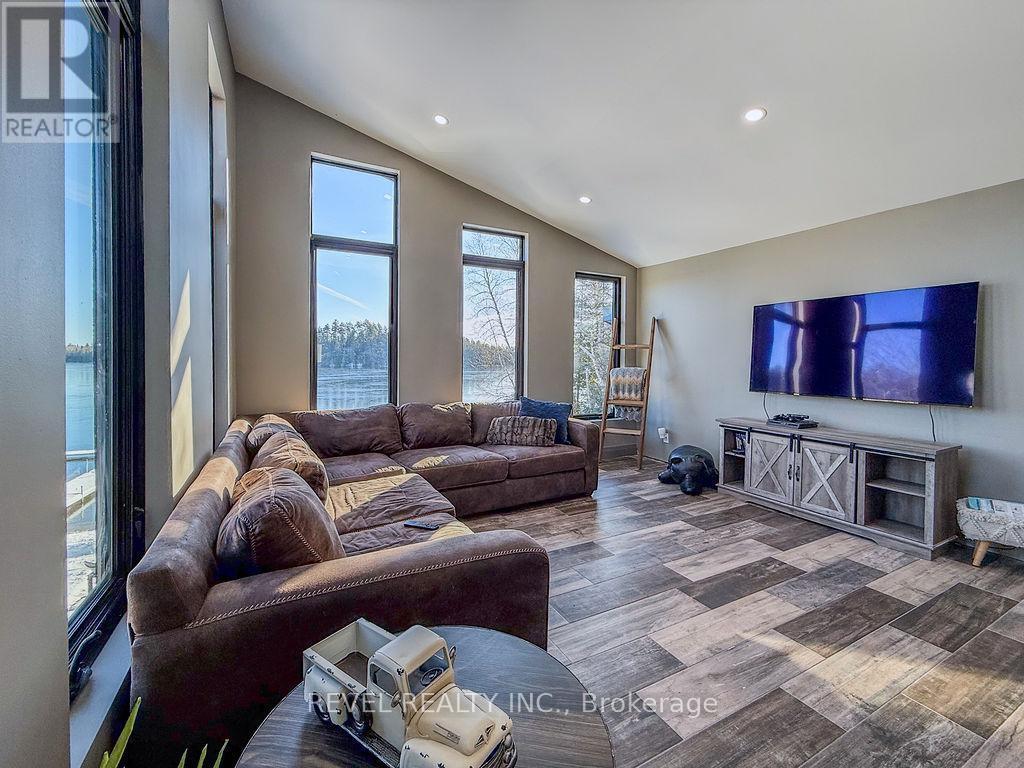 Lot 11 Keefer Lake Road, Timiskaming (Tim - Outside - Rural), ON - Indoor Photo Showing Living Room