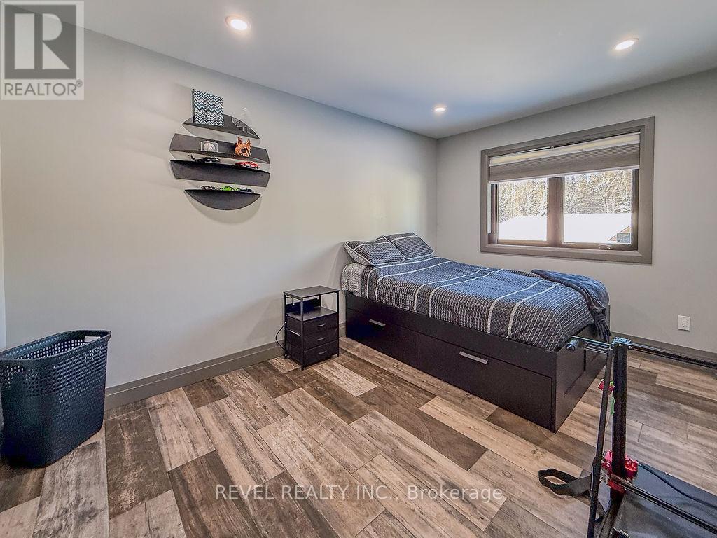 Lot 11 Keefer Lake Road, Timiskaming (Tim - Outside - Rural), ON - Indoor Photo Showing Bedroom