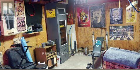 520 Alder Street E, Haldimand, ON - Indoor