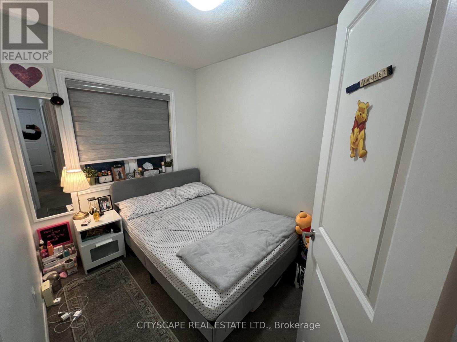 17 - 575 Woodward Avenue, Hamilton, ON - Indoor Photo Showing Bedroom