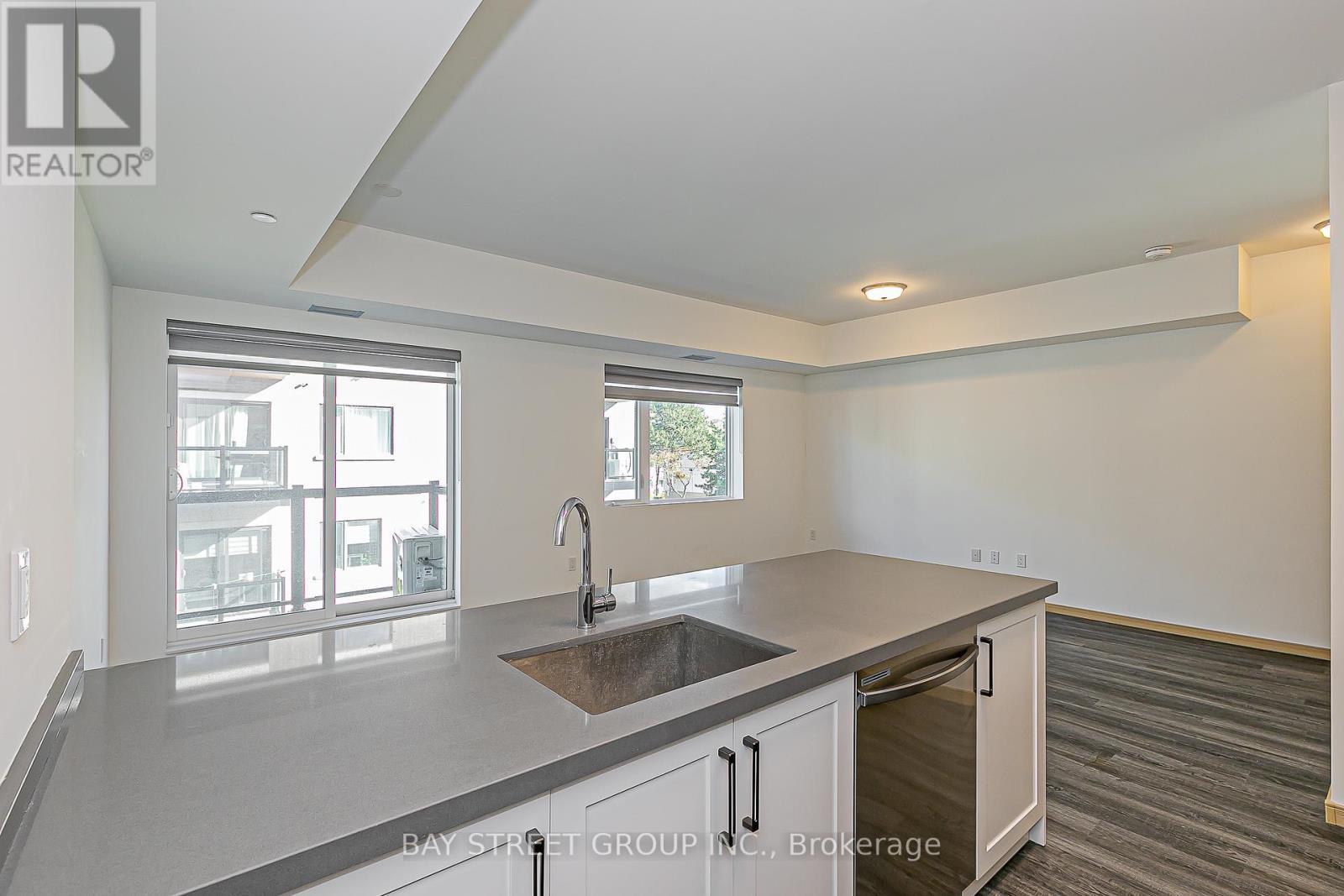 A311 - 3453 Victoria Park Avenue, Toronto, ON - Indoor Photo Showing Kitchen
