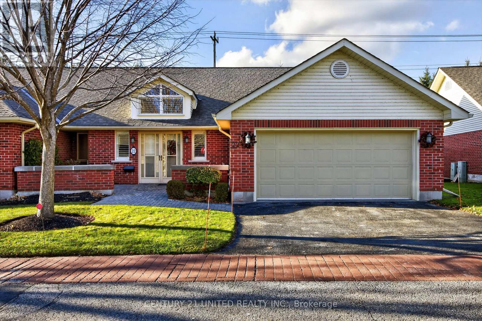 22 - 1121 Armour Road, Peterborough (Ashburnham Ward 4), ON - Outdoor