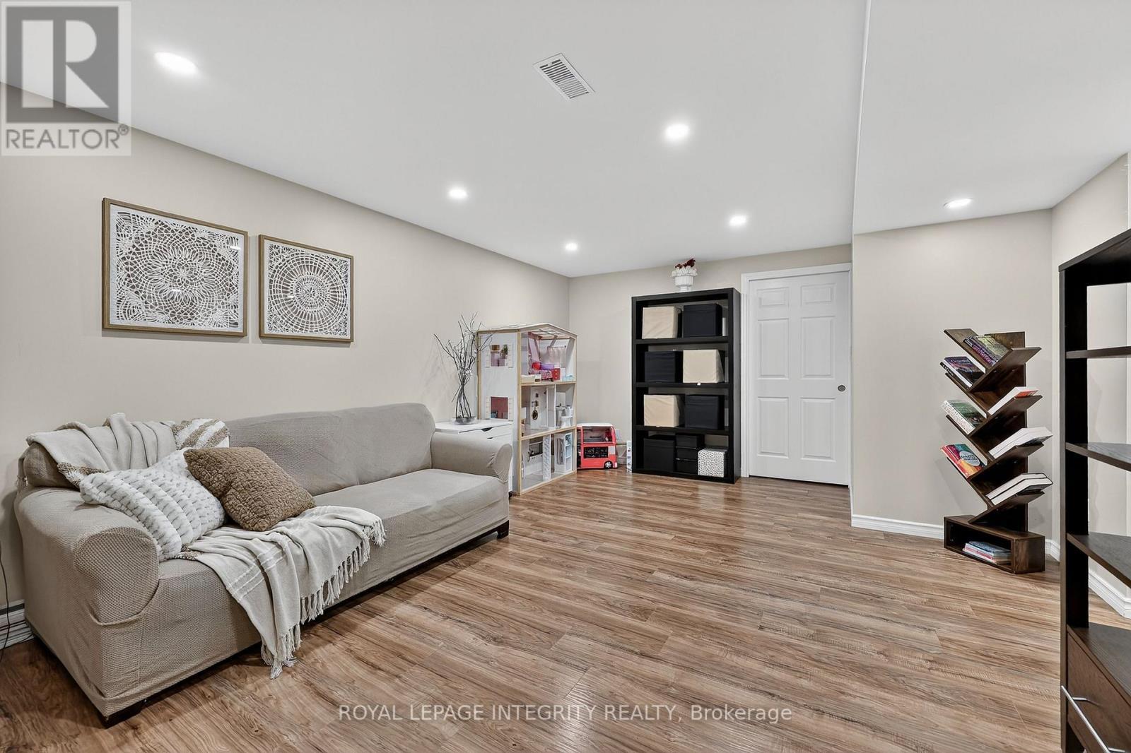 317 River Landing Avenue, Ottawa, ON - Indoor