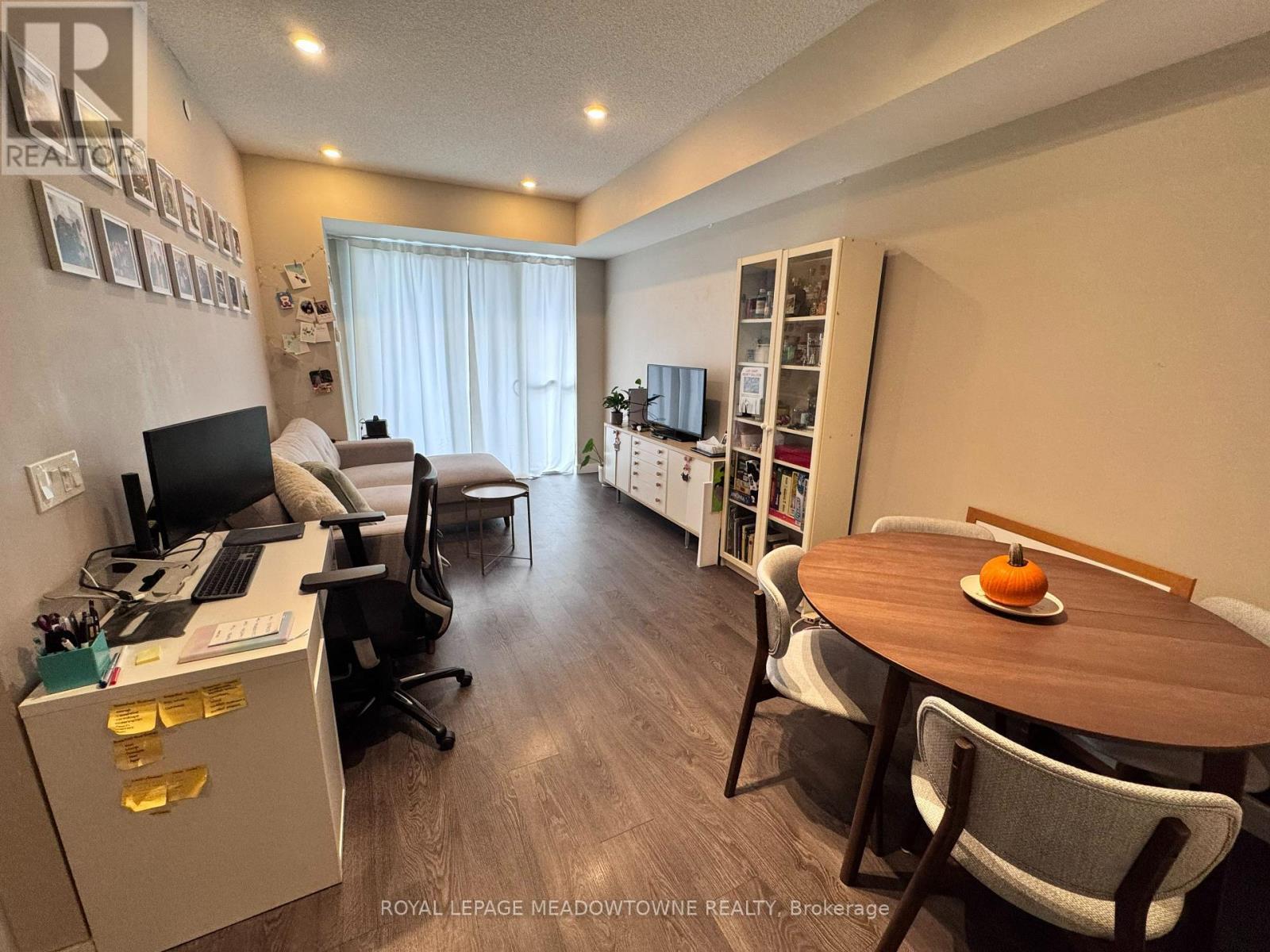 Living / Dining - 601 - 2055 Danforth Avenue, Toronto, ON - Indoor Photo Showing Office