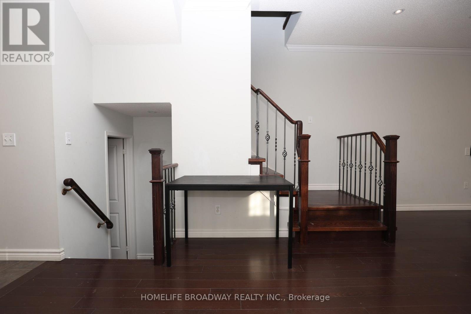 2 Catherina Street, Markham, ON - Indoor Photo Showing Other Room