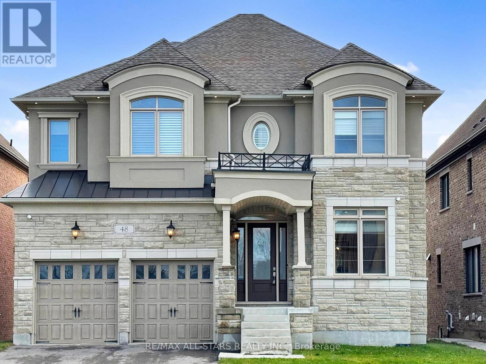 48 Cairns Gate, King, ON - Outdoor With Facade